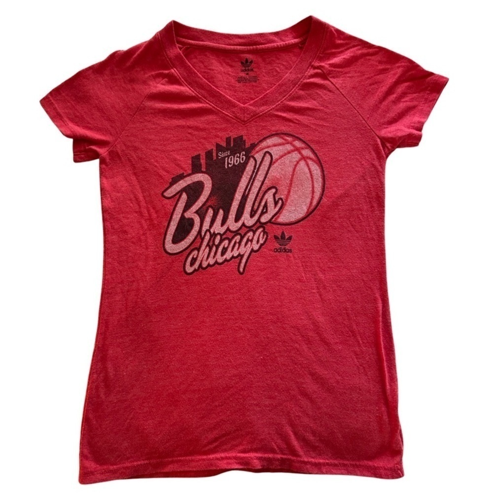 Adidas Chicago Bulls Women’s Tee (Used - Medium - Red) 🏀 - Picture 1 of 2